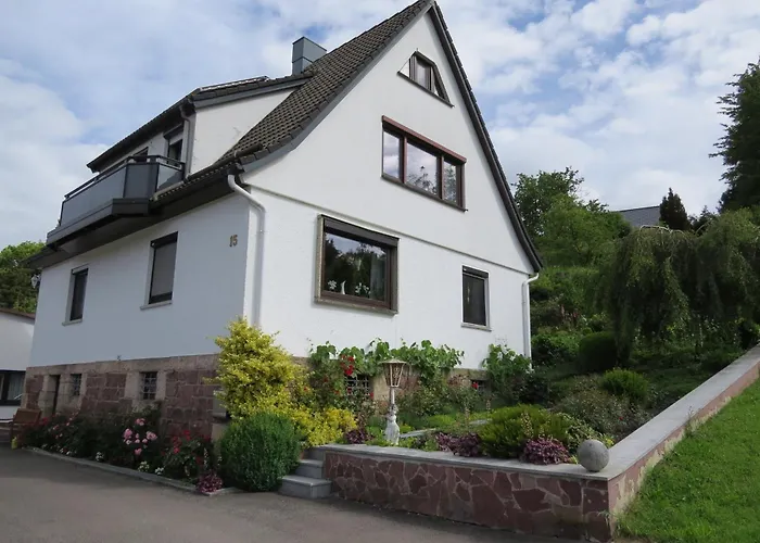 Johanna * 施马尔卡尔登